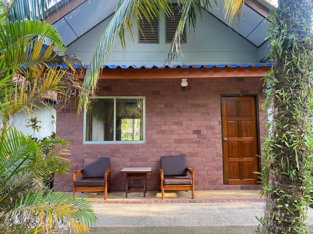 Coconut Bungalow Nai Yang Exterior foto