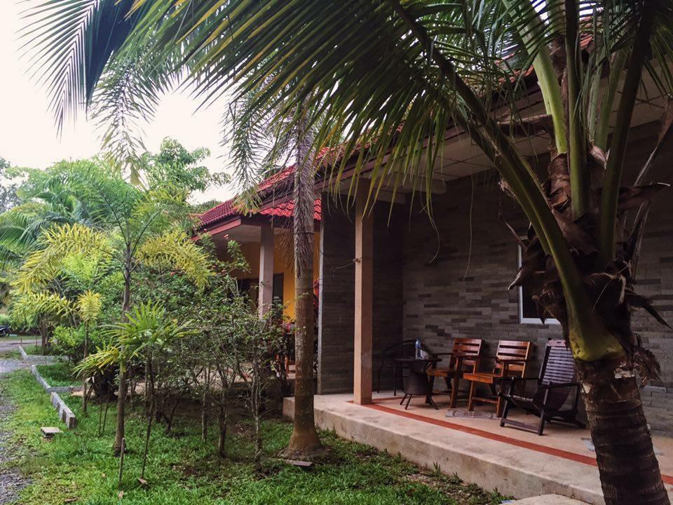 Coconut Bungalow Nai Yang Exterior foto