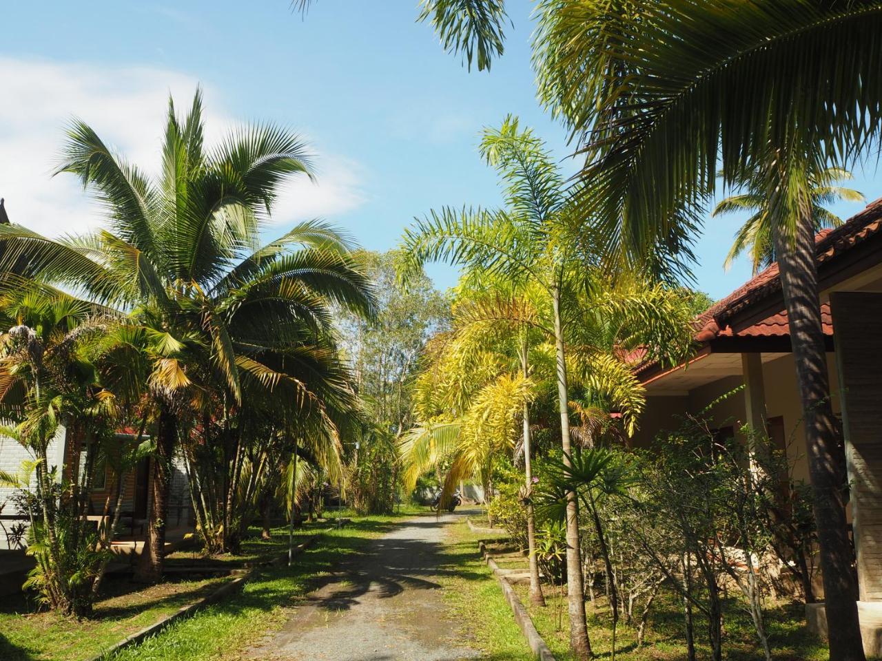Coconut Bungalow Nai Yang Exterior foto
